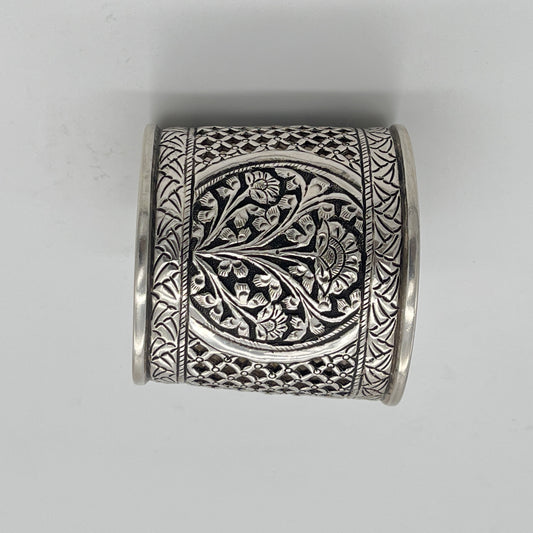 ANTIQUE HAND CUFF