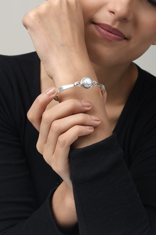 Silver Pearl Class Bracelet for girl